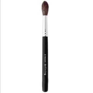NWT bareMinerals Tapered Crease Defining Brush